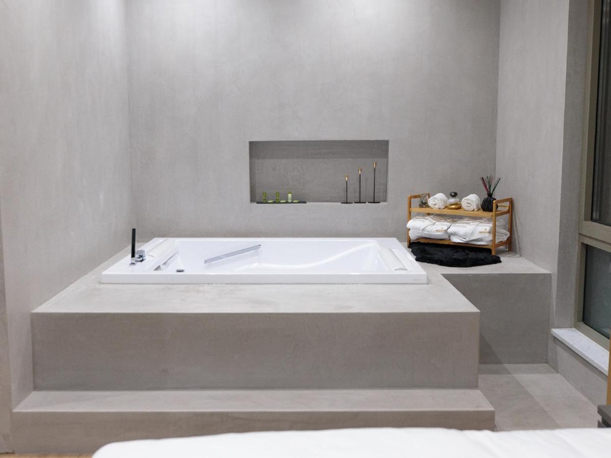 Habitat Hotel