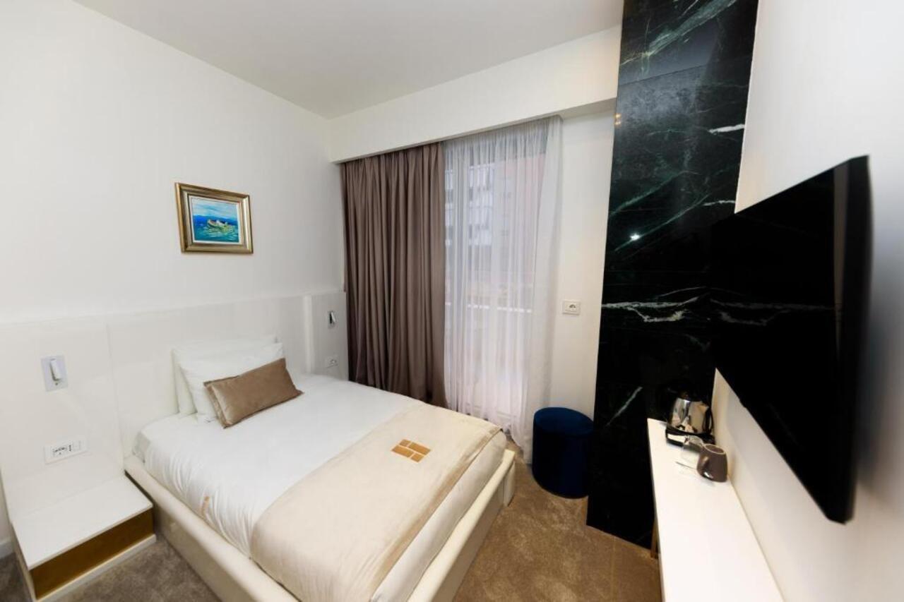 Habitat Hotel
